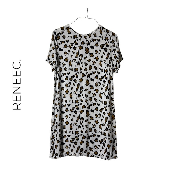 2044. RENEEC. MADE IN USA LEOPRD PRINT MINI DRESS T SHIRT DRESS SIZE SMALL WHITE - Picture 1 of 7